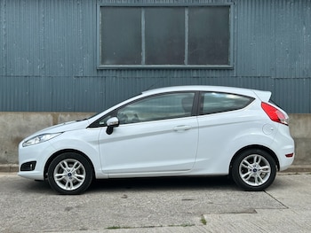 Used Ford Fiesta 2015 for sale - 75428987: Photo