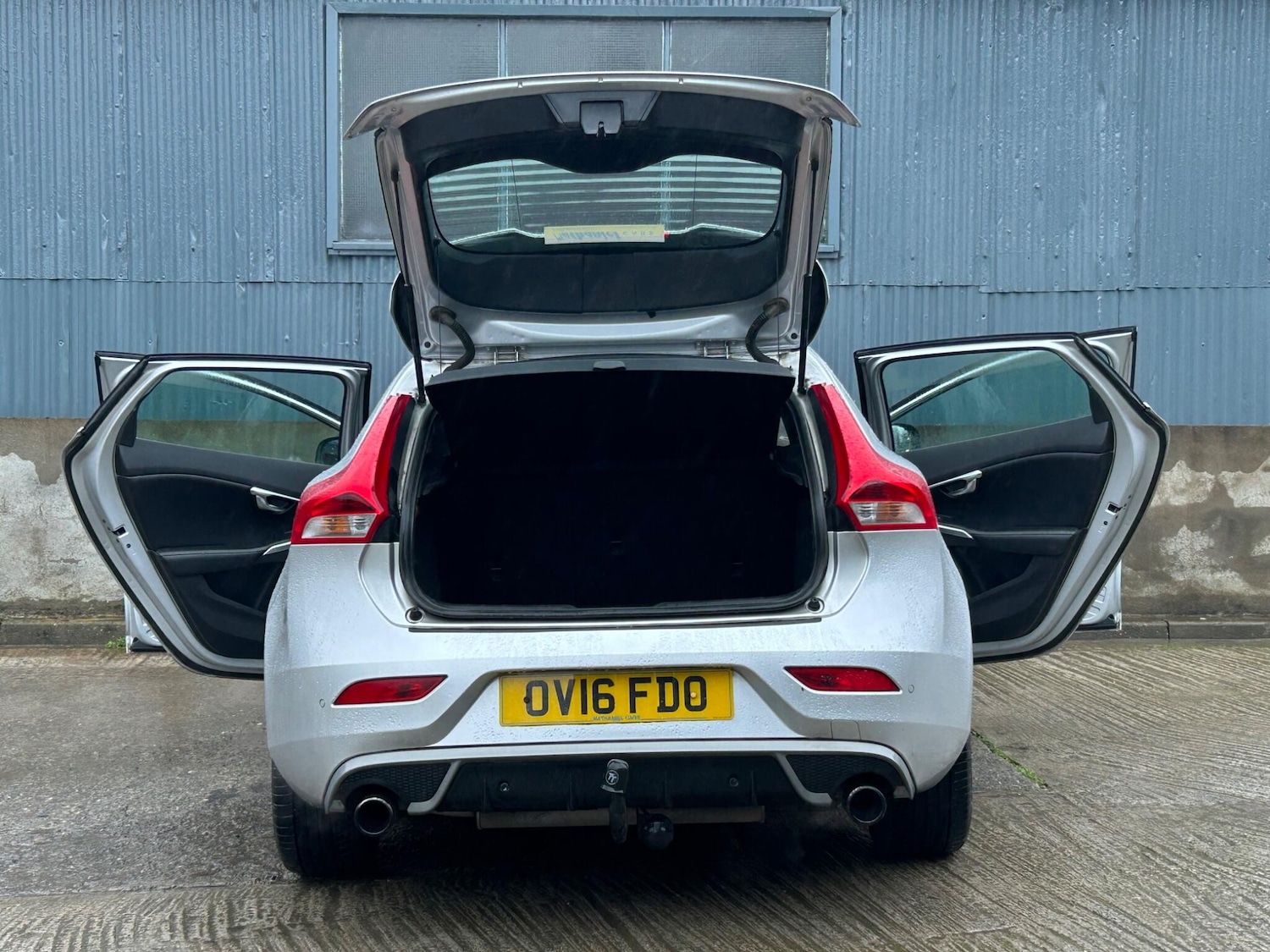 Used Volvo V40 2016 for sale - 77549640: Photo 13