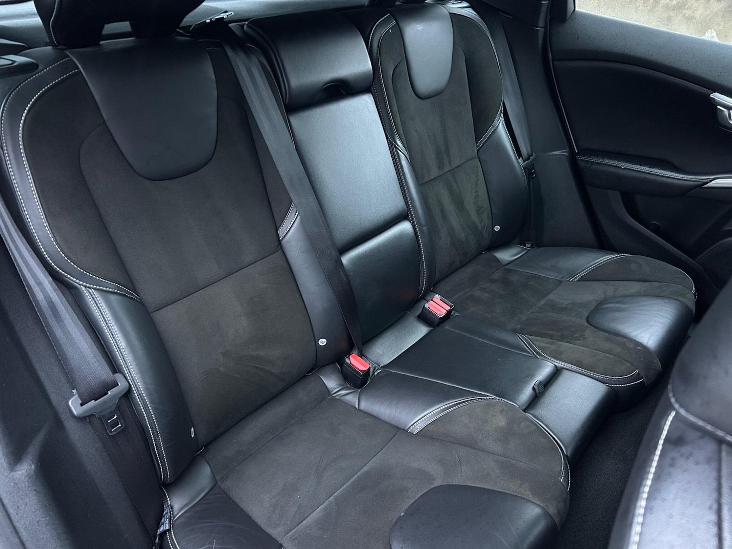 Used Volvo V40 2016 for sale - 77549640: Photo 32