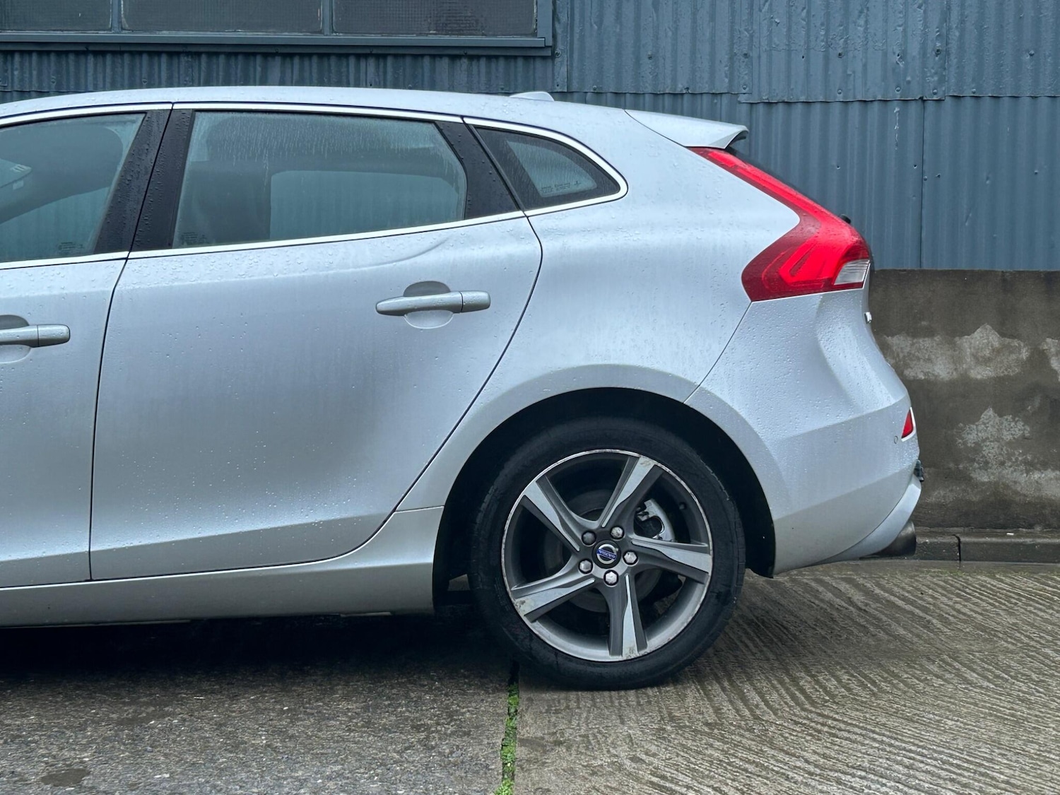 Used Volvo V40 2016 for sale - 77549640: Photo 45