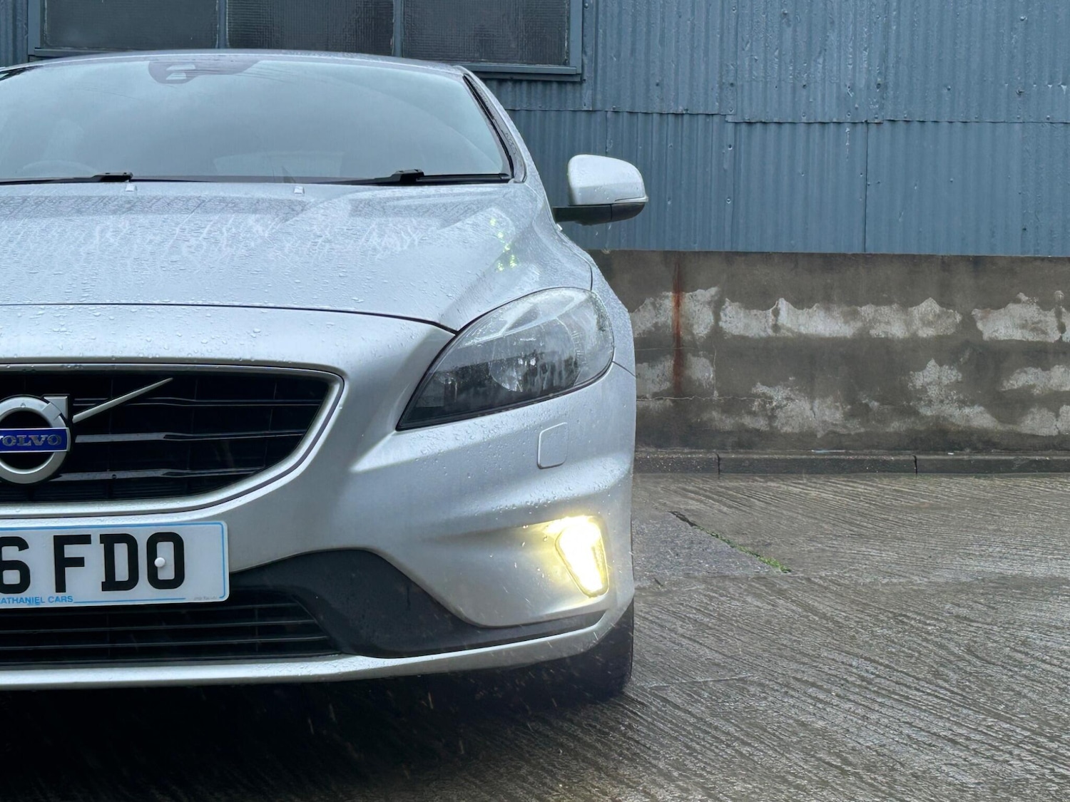 Used Volvo V40 2016 for sale - 77549640: Photo 5