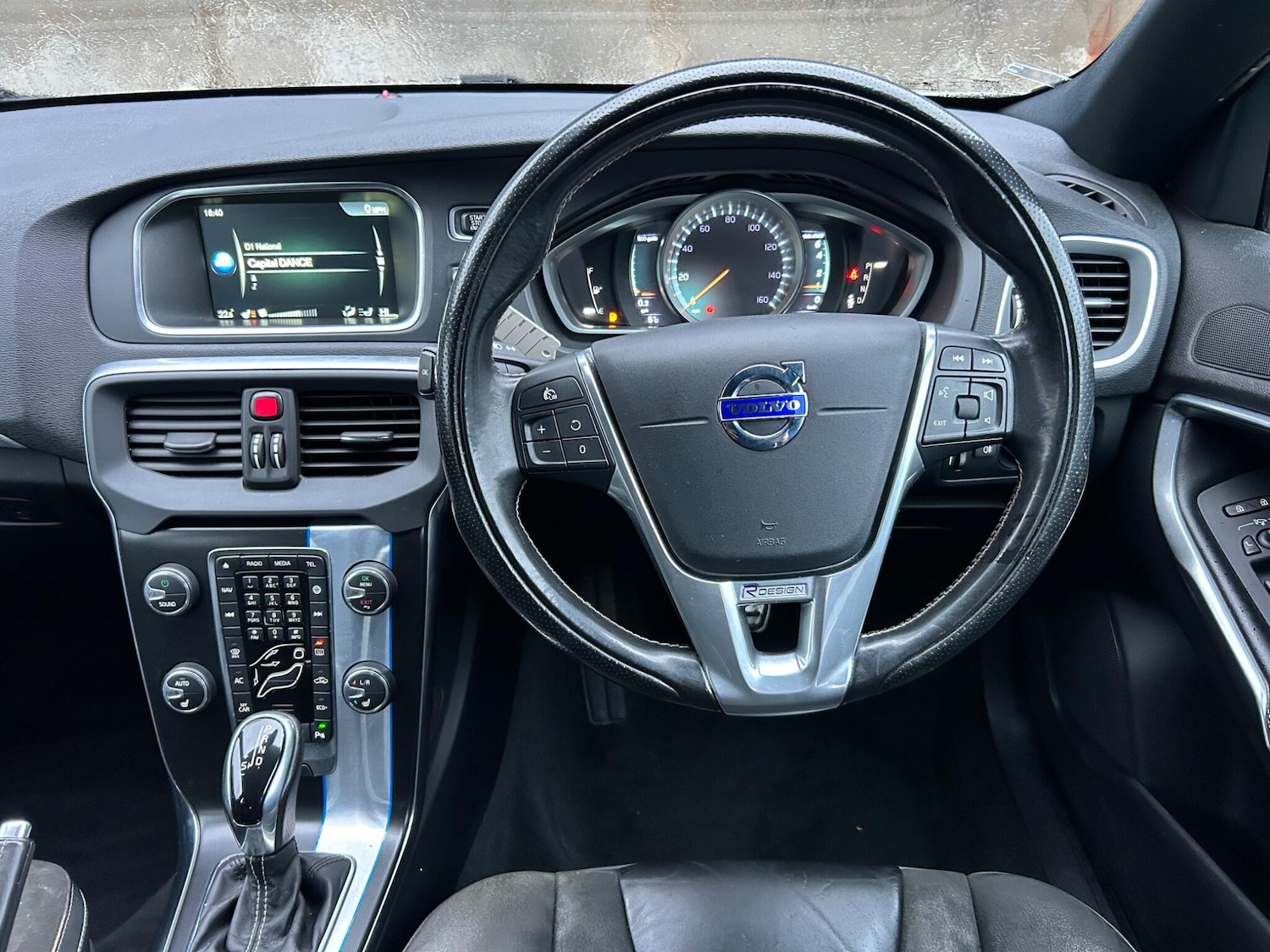 Used Volvo V40 2016 for sale - 77549640: Photo 55