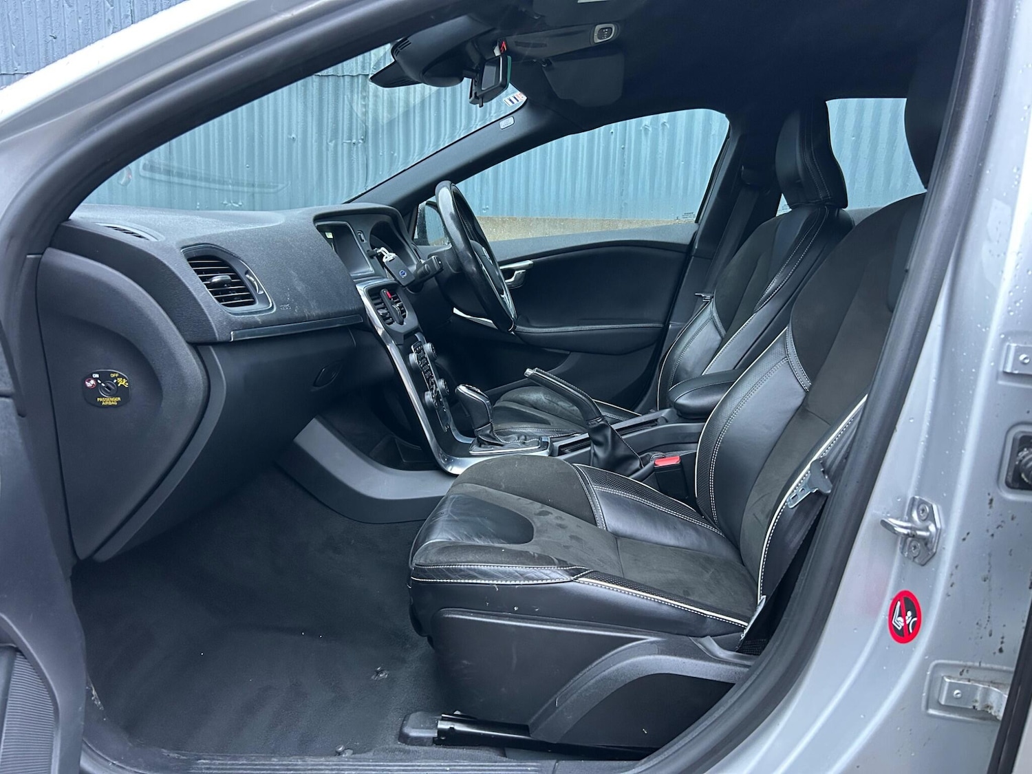 Used Volvo V40 2016 for sale - 77549640: Photo 57