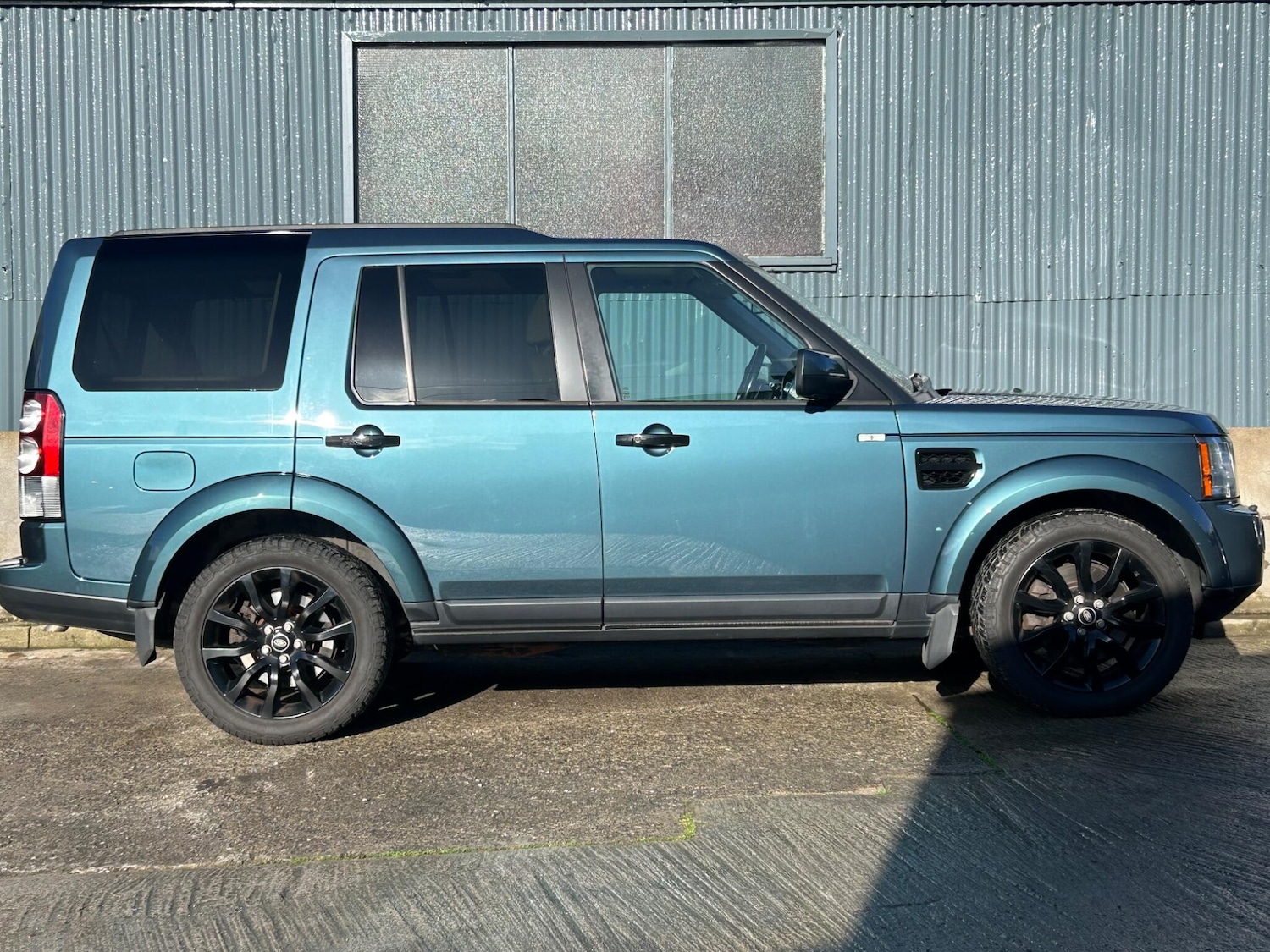 Used Land Rover Discovery 2011 for sale - 77377385: Photo 16