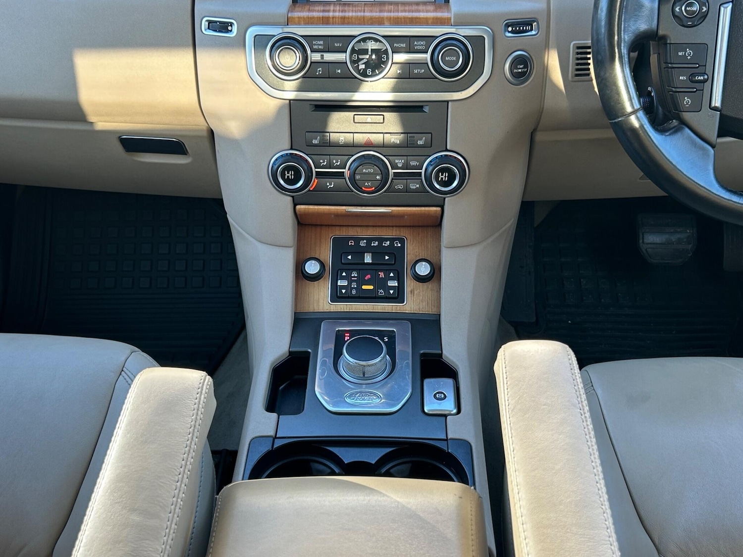 Used Land Rover Discovery 2011 for sale - 77377385: Photo 22