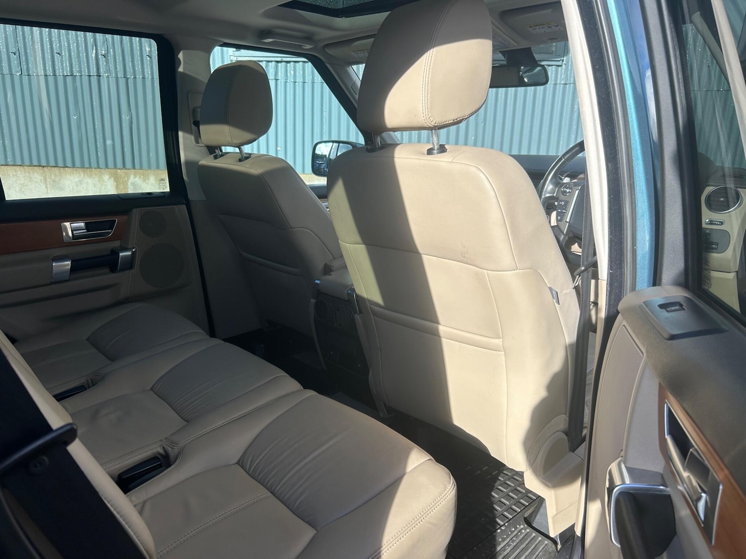 Used Land Rover Discovery 2011 for sale - 77377385: Photo 27