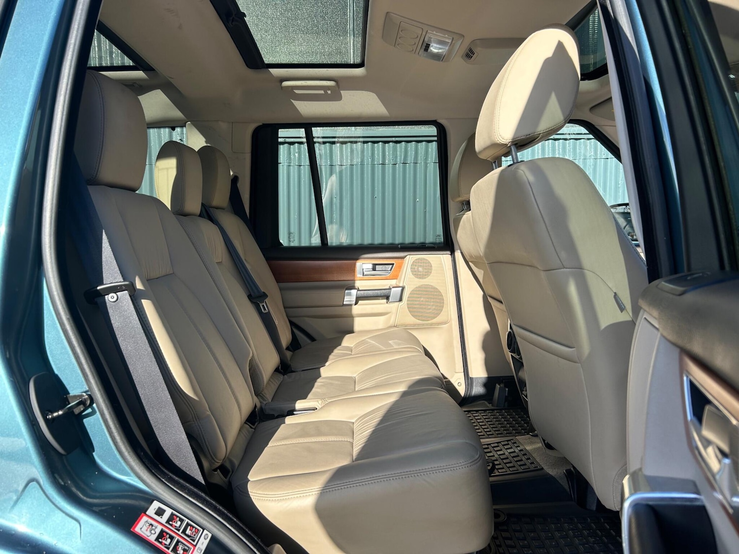 Used Land Rover Discovery 2011 for sale - 77377385: Photo 28