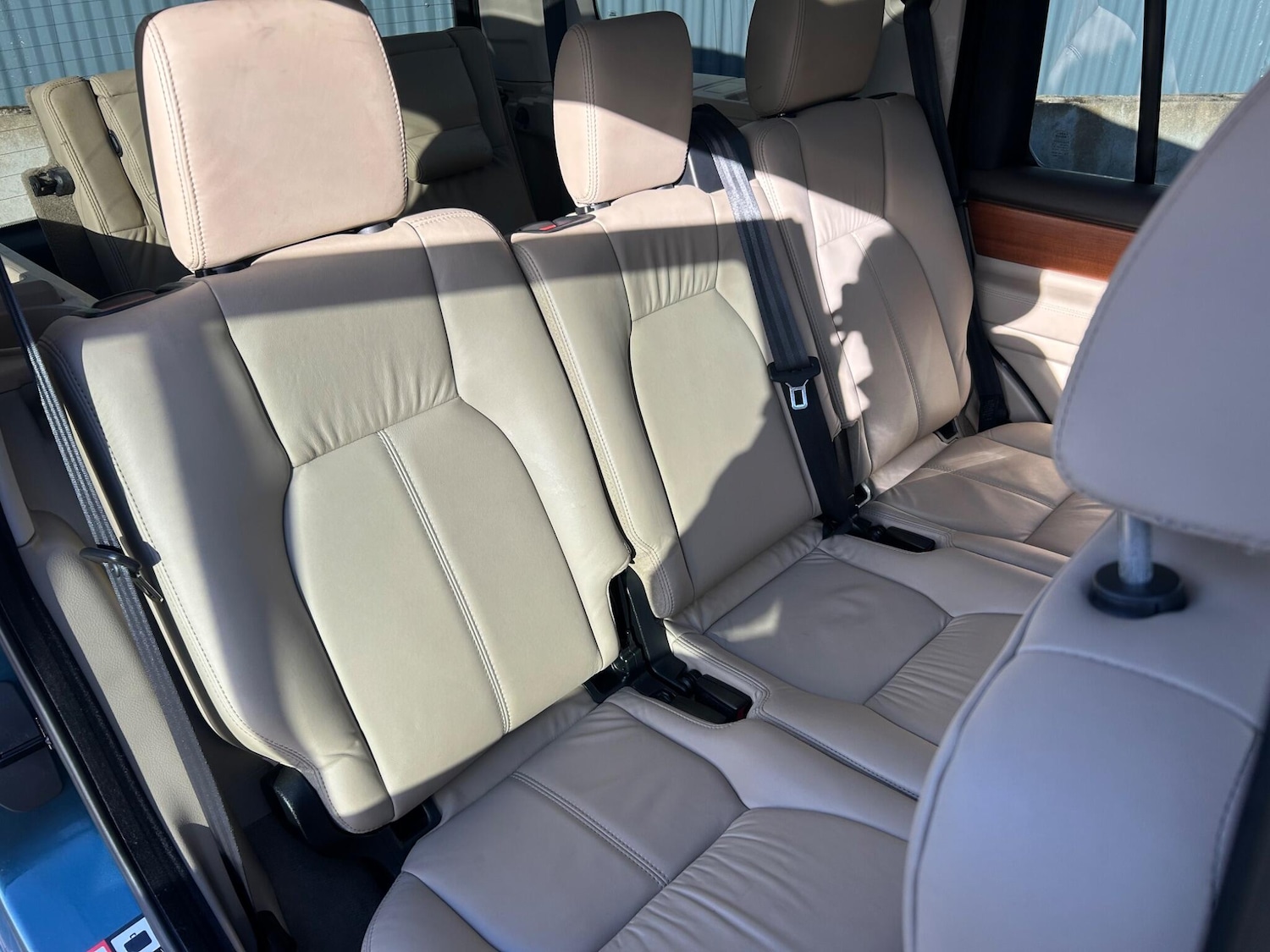 Used Land Rover Discovery 2011 for sale - 77377385: Photo 30