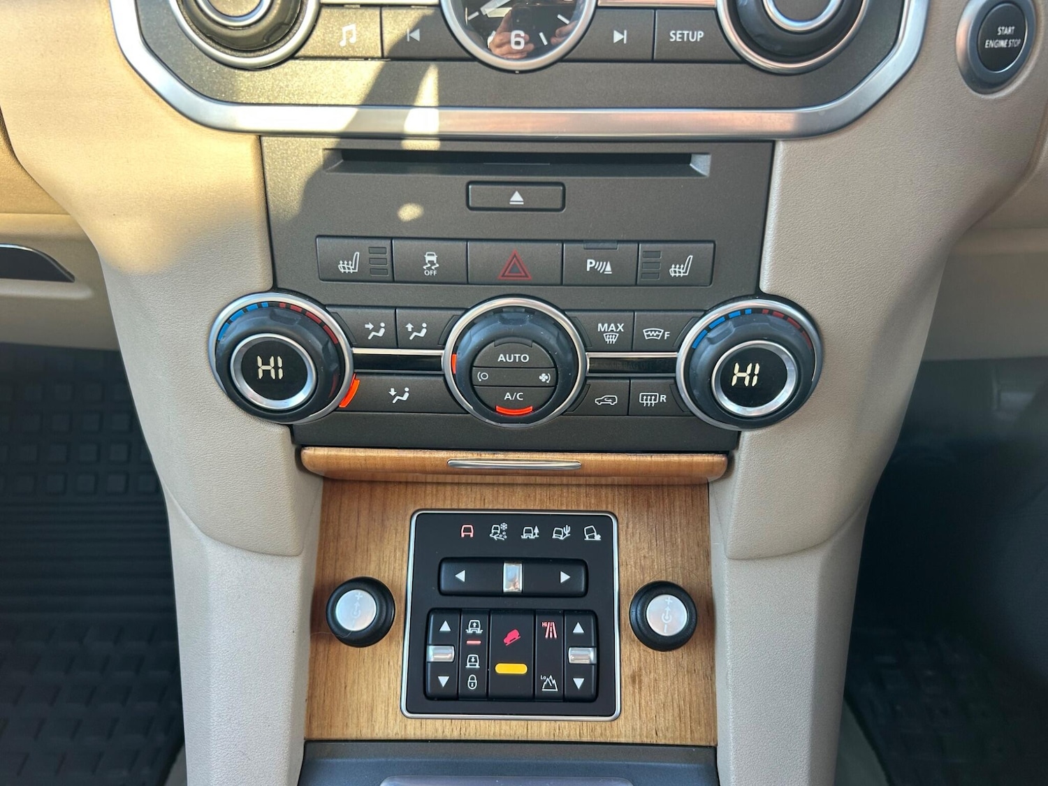 Used Land Rover Discovery 2011 for sale - 77377385: Photo 46