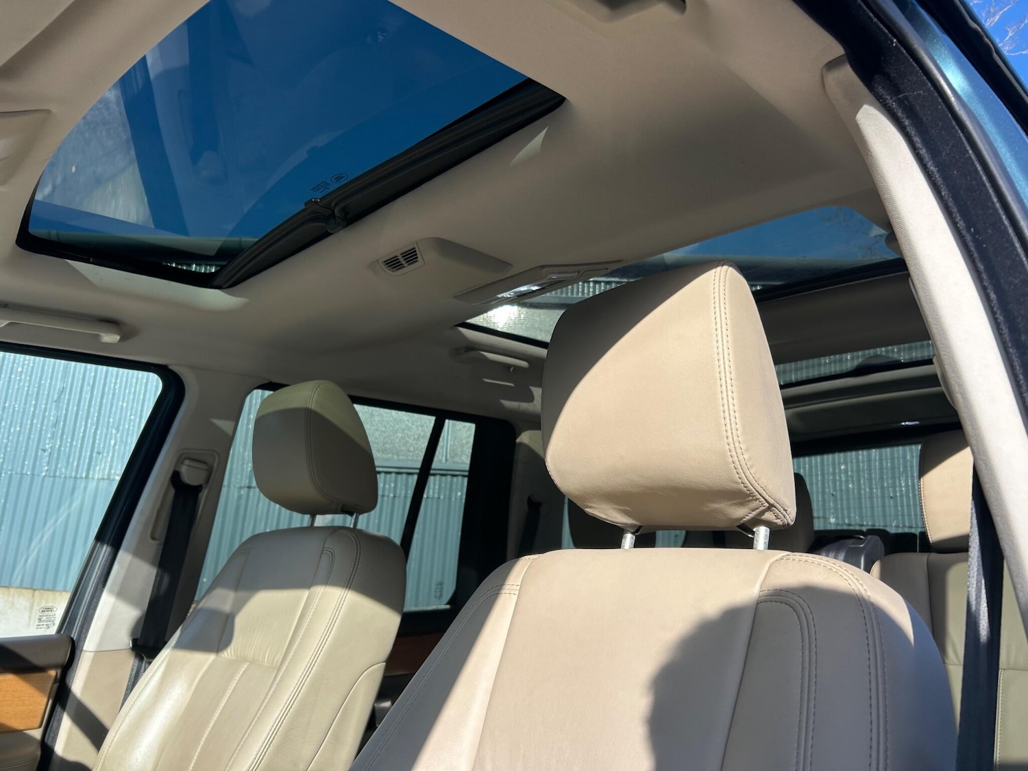 Used Land Rover Discovery 2011 for sale - 77377385: Photo 61