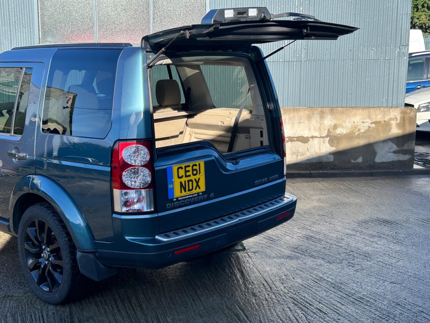 Used Land Rover Discovery 2011 for sale - 77377385: Photo 9