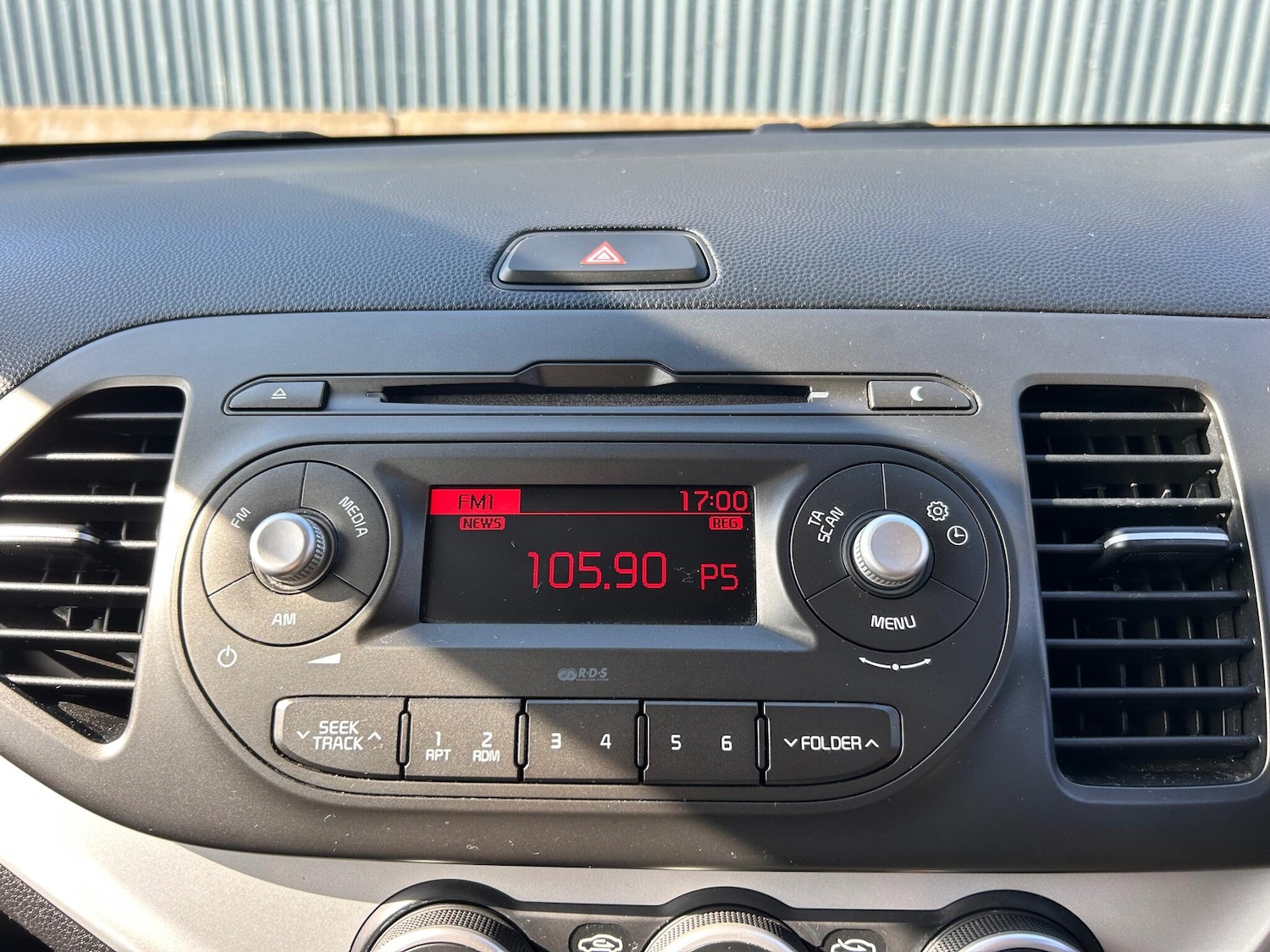 Used Kia Picanto 2016 for sale - 77203882: Photo 37