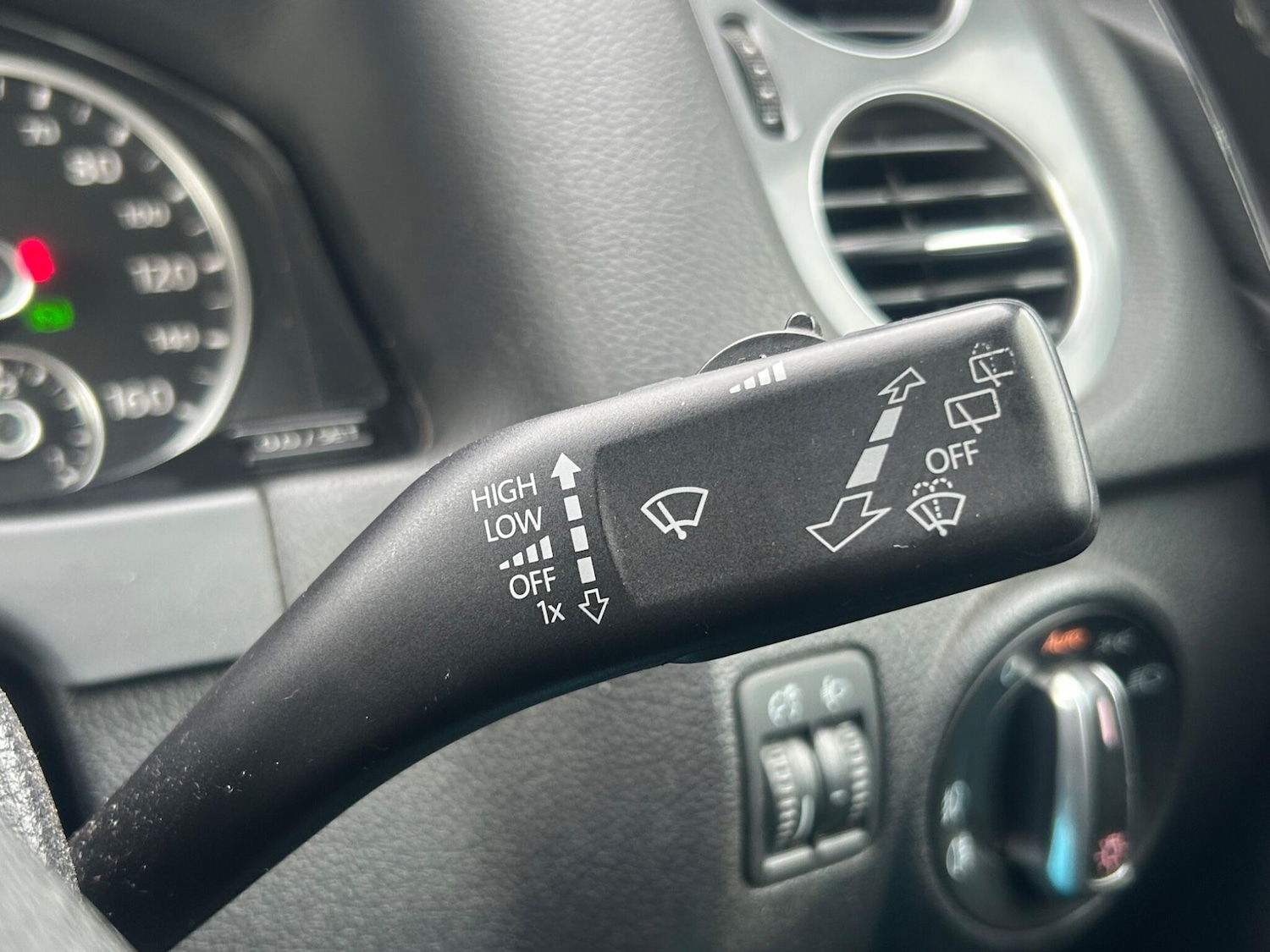 Used Volkswagen Tiguan 2013 for sale - 77550644: Photo 37