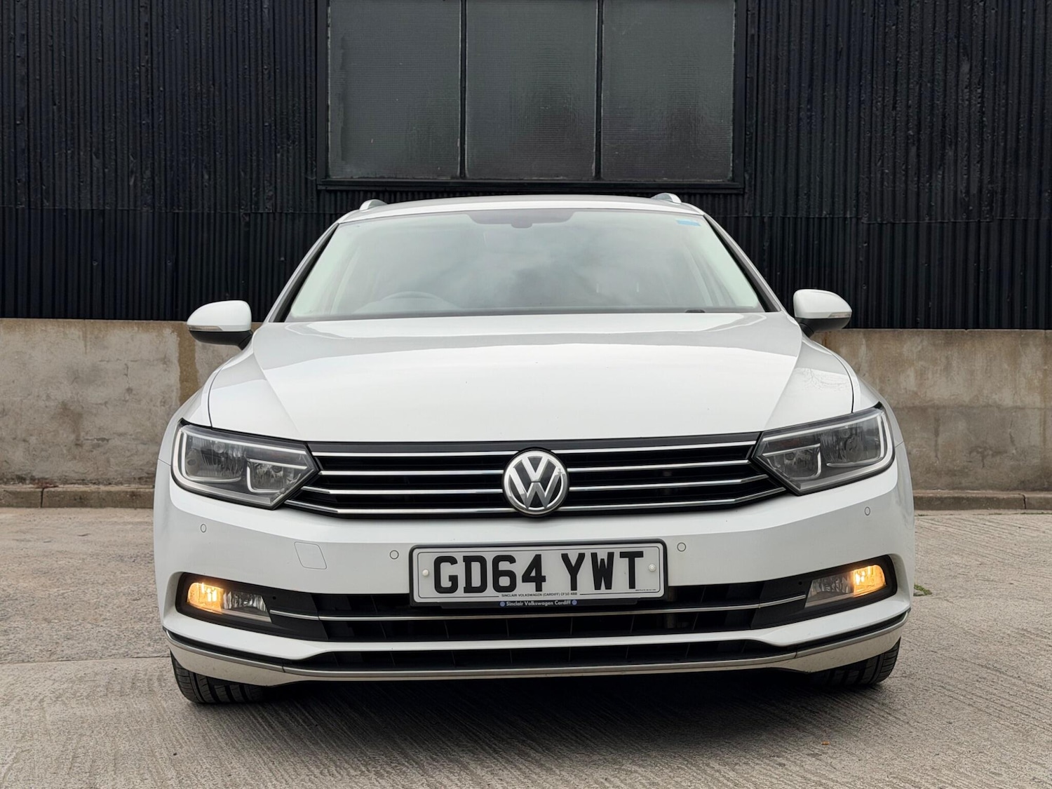 Used Volkswagen Passat 2015 for sale - 78100530: Photo 2