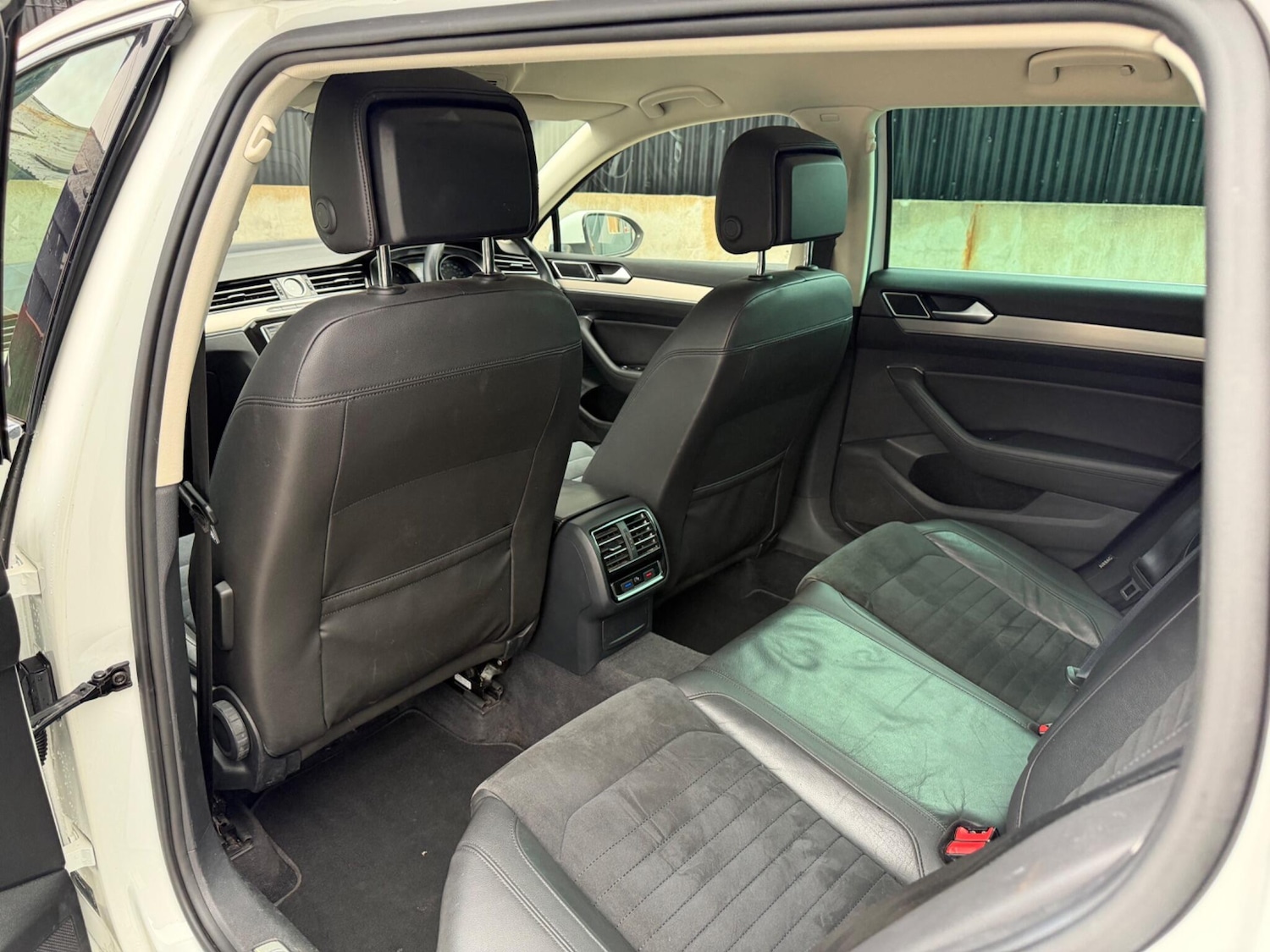 Used Volkswagen Passat 2015 for sale - 78100530: Photo 29