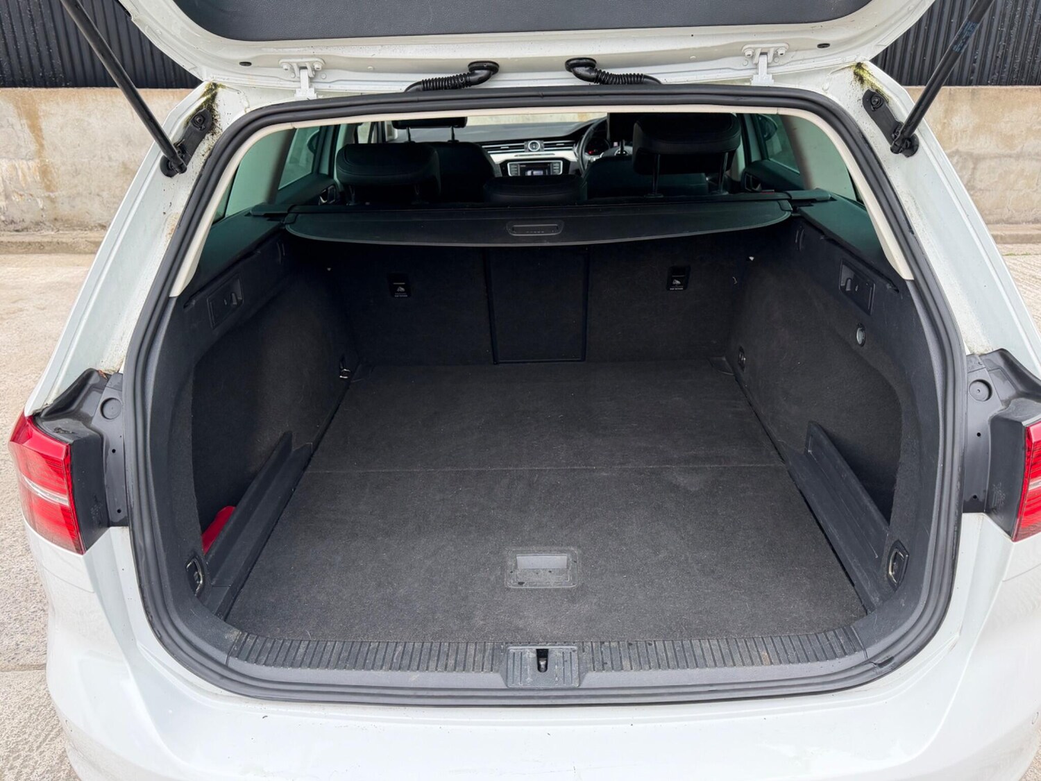 Used Volkswagen Passat 2015 for sale - 78100530: Photo 43