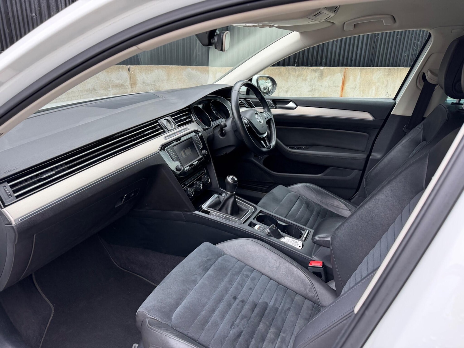 Used Volkswagen Passat 2015 for sale - 78100530: Photo 47