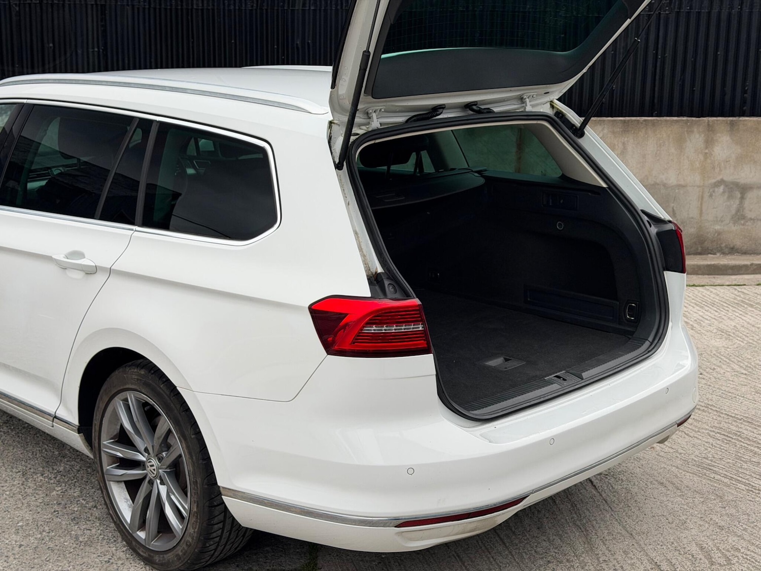 Used Volkswagen Passat 2015 for sale - 78100530: Photo 7