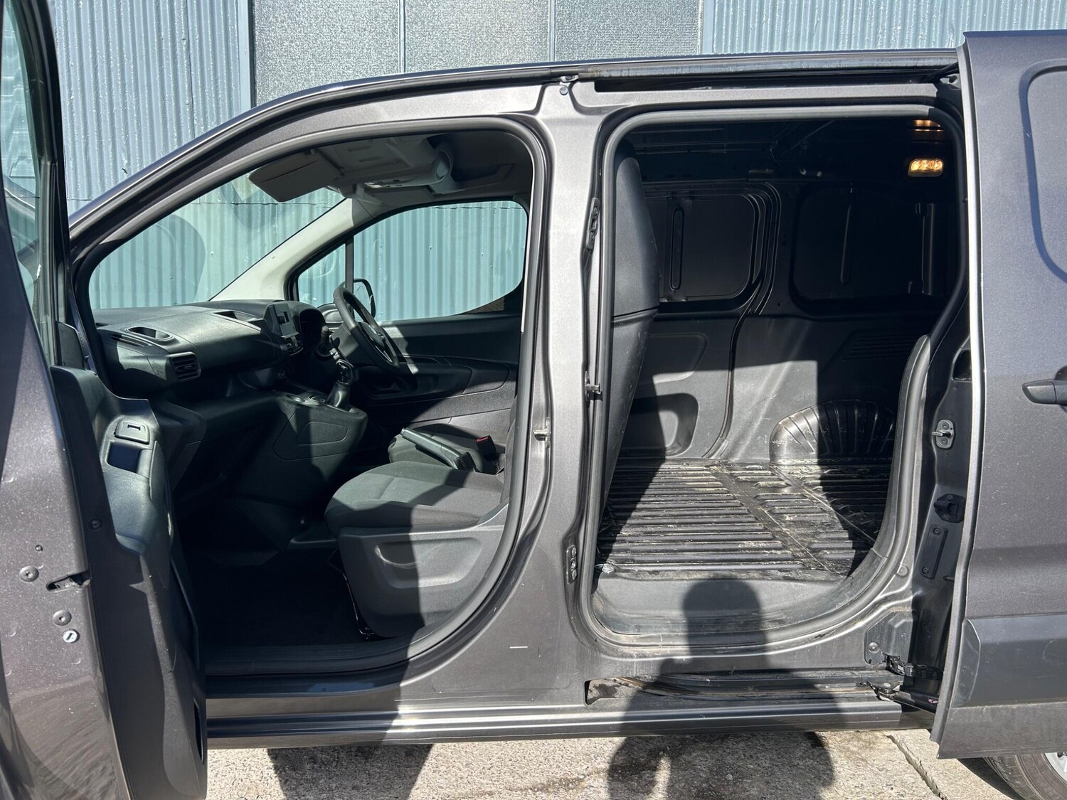 Used Vauxhall Combo for sale - 77573949: Photo 37