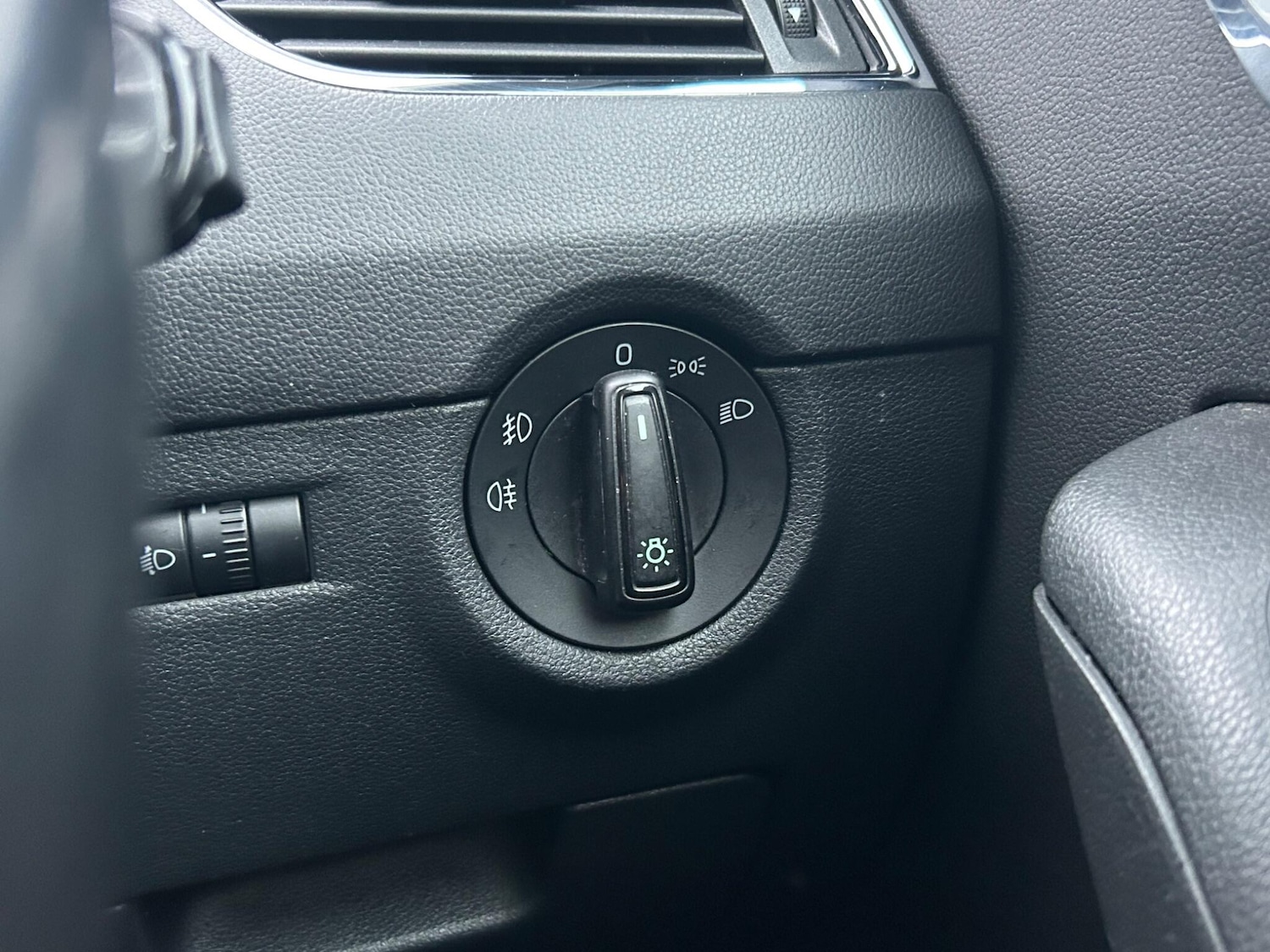 Used Skoda Octavia for sale - 77497351: Photo 37