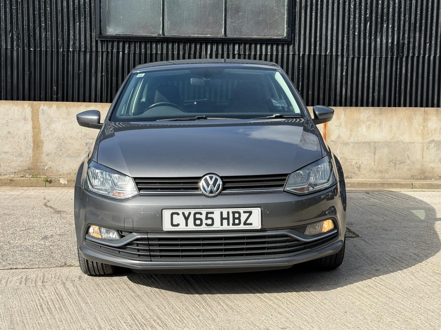 Used Volkswagen Polo 2016 for sale - 78047156: Photo 2