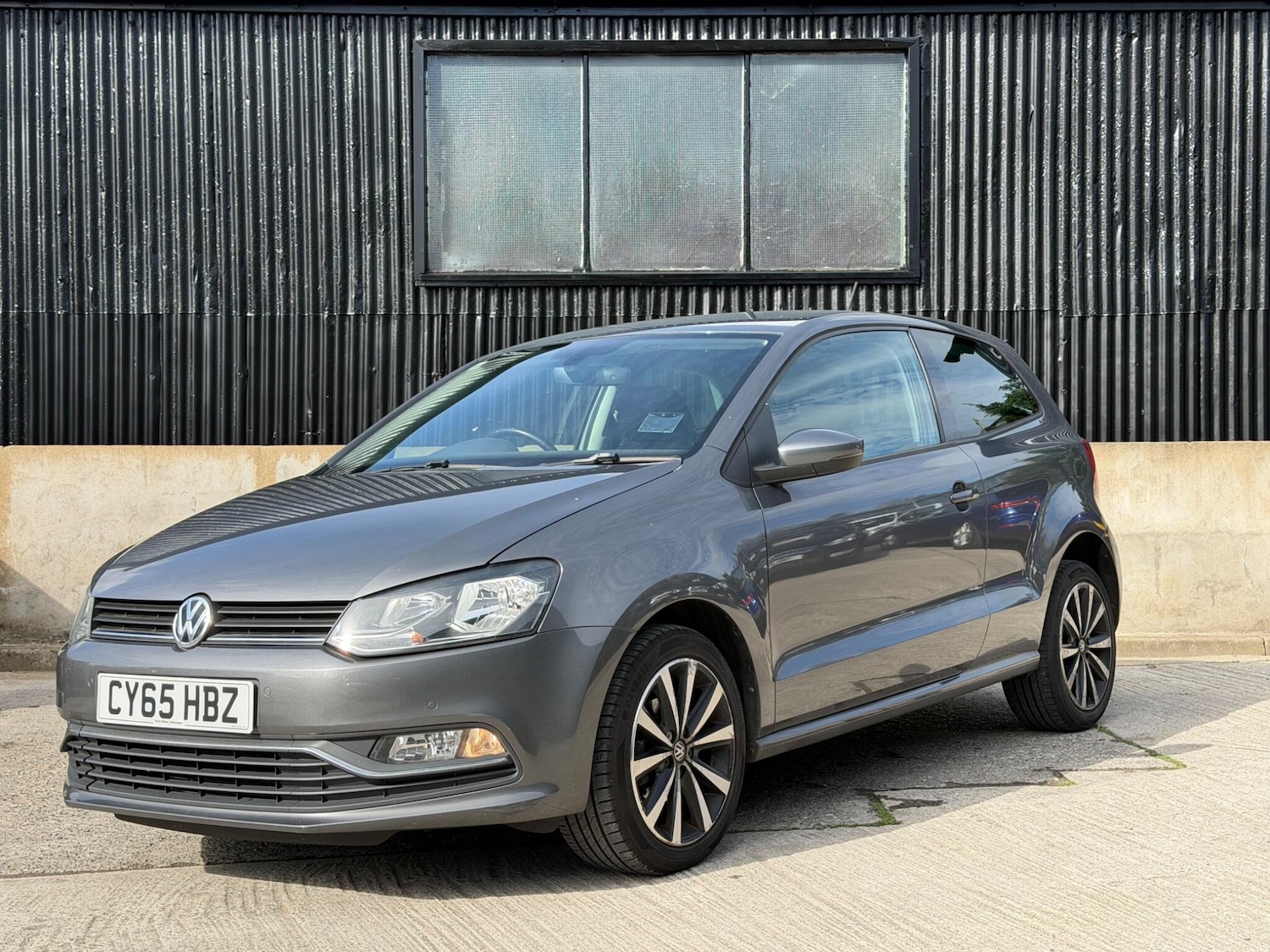 Used Volkswagen Polo 2016 for sale - 78047156: Photo 3