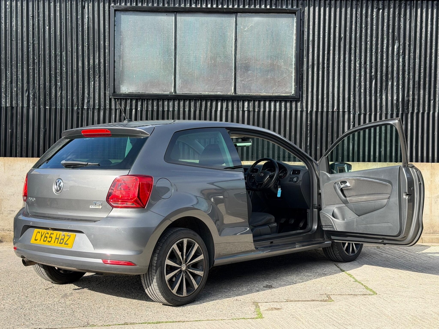 Used Volkswagen Polo 2016 for sale - 78047156: Photo 9