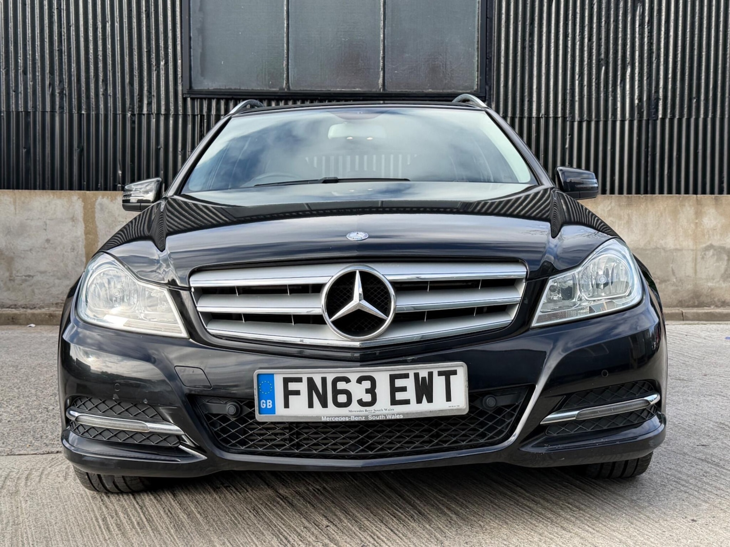 Used Mercedes-Benz C Class for sale - 78057984: Photo 2