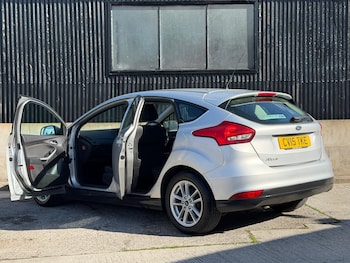 Used Ford Focus 2015 for sale - 78319081: Photo