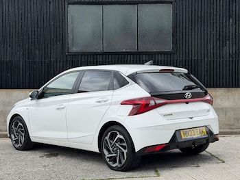 Used Hyundai i20 2023 for sale - 79498136: Photo