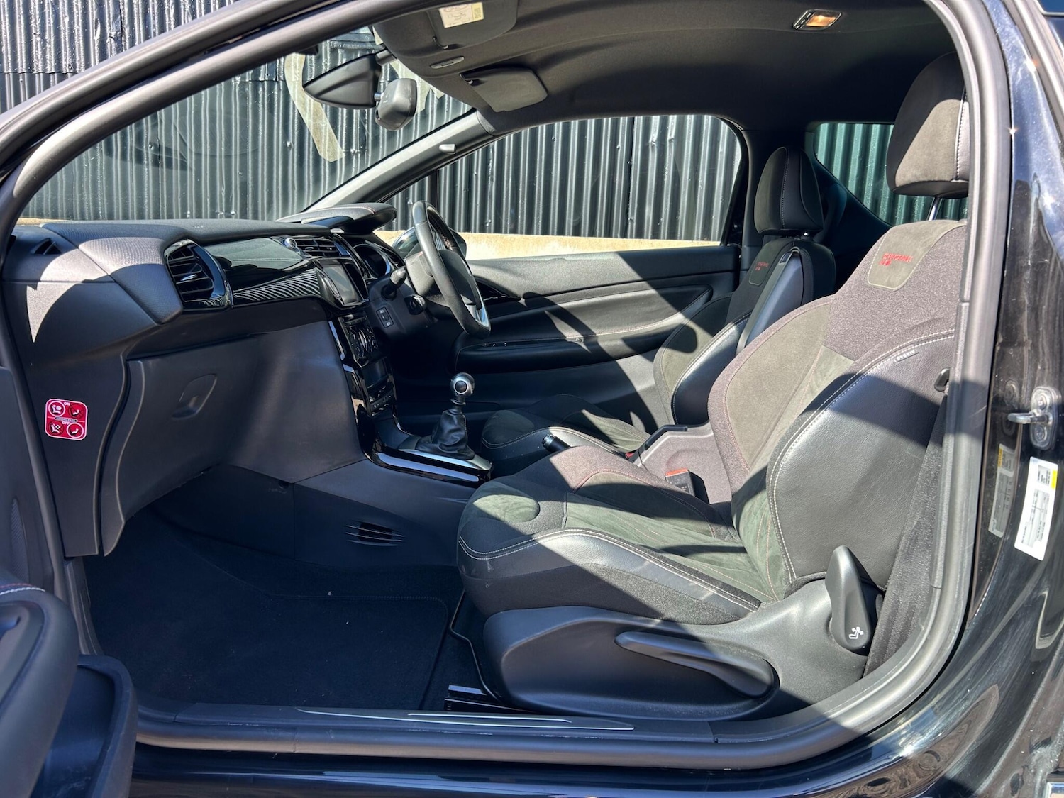 Used DS Automobiles DS 3 2017 for sale - 77970475: Photo 40