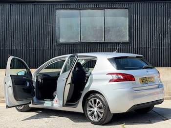 Used Peugeot 308 2015 for sale - 78843554: Photo