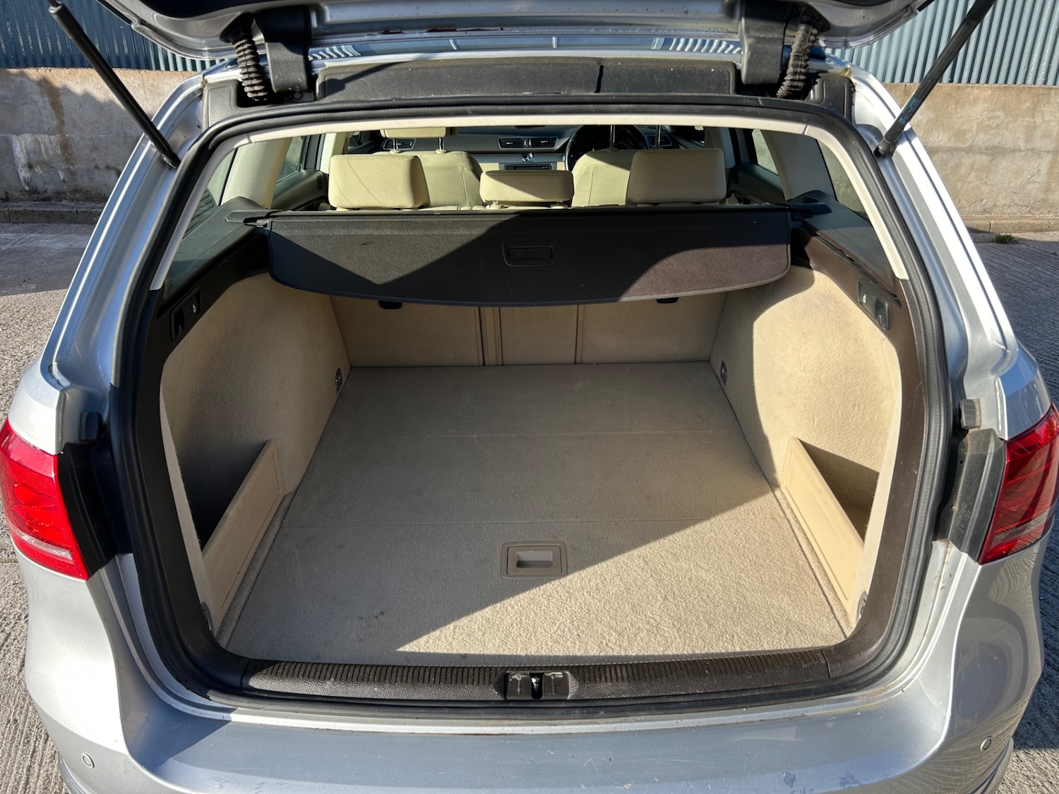 Used Volkswagen Passat 2011 for sale - 76205741: Photo 14