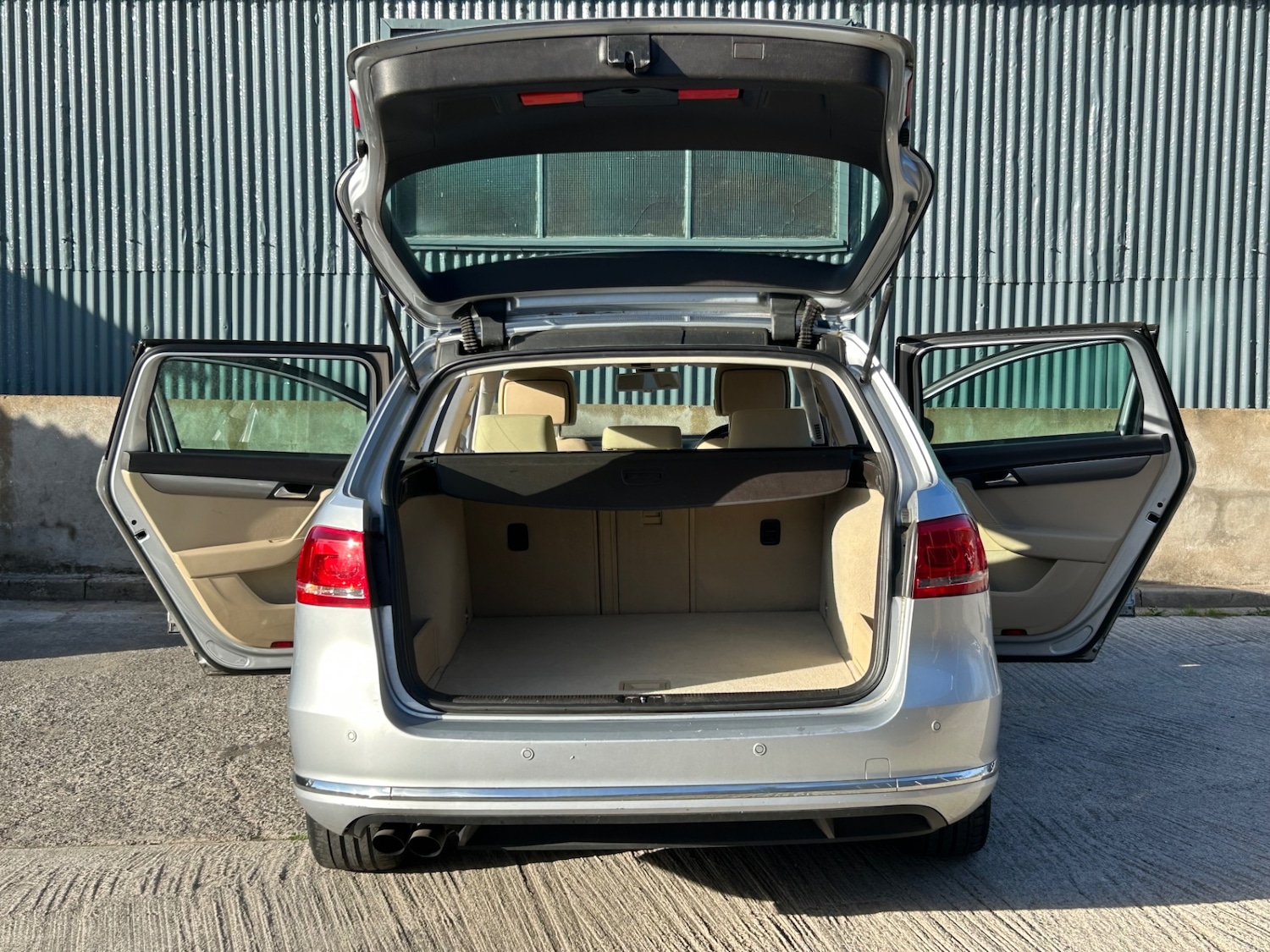 Used Volkswagen Passat 2011 for sale - 76205741: Photo 15