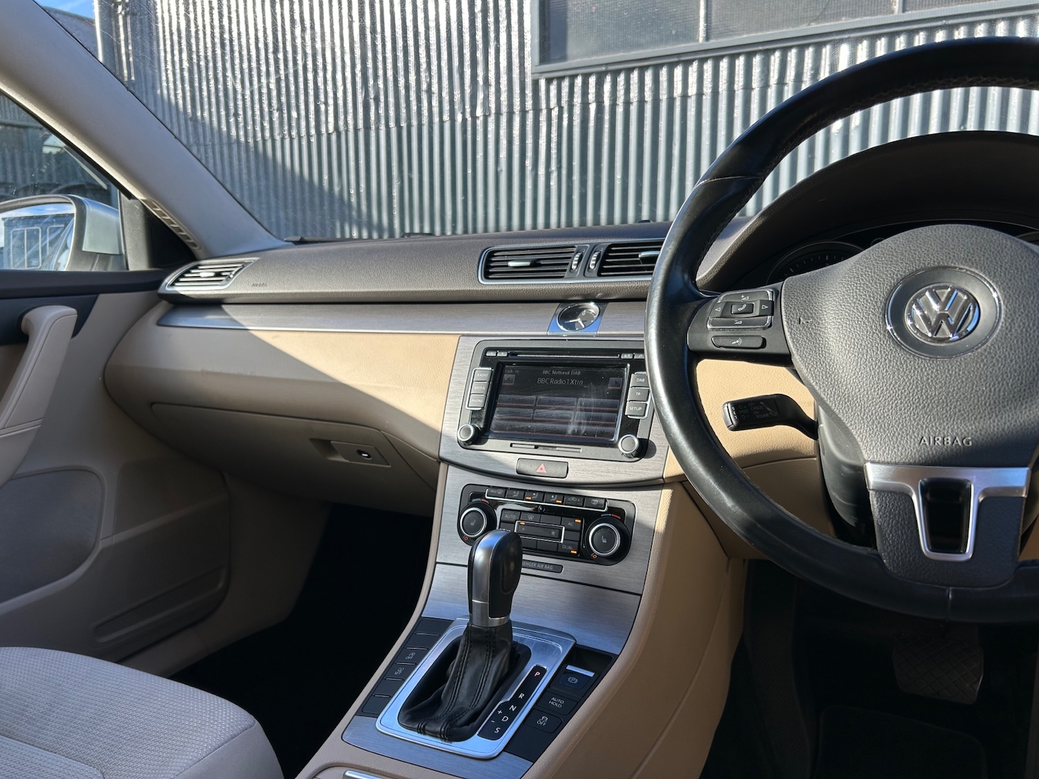 Used Volkswagen Passat 2011 for sale - 76205741: Photo 24