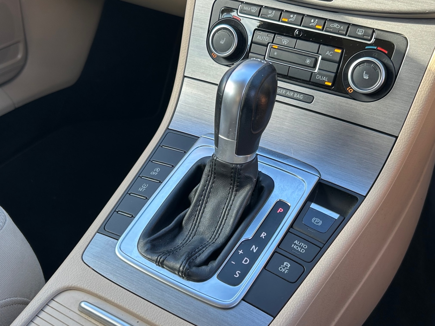 Used Volkswagen Passat 2011 for sale - 76205741: Photo 28