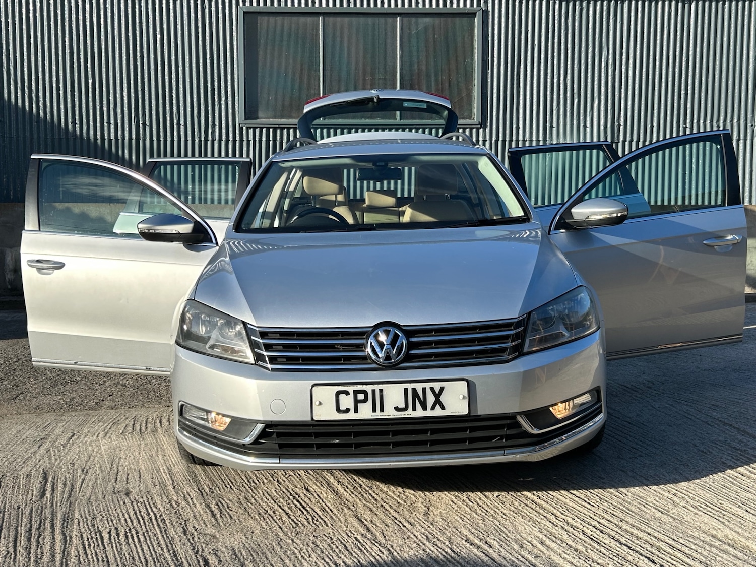 Used Volkswagen Passat 2011 for sale - 76205741: Photo 4