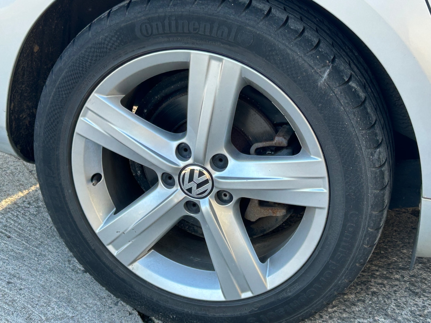 Used Volkswagen Passat 2011 for sale - 76205741: Photo 44