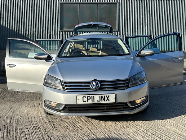 Used Volkswagen Passat 2011 for sale - 76205741: Photo 4