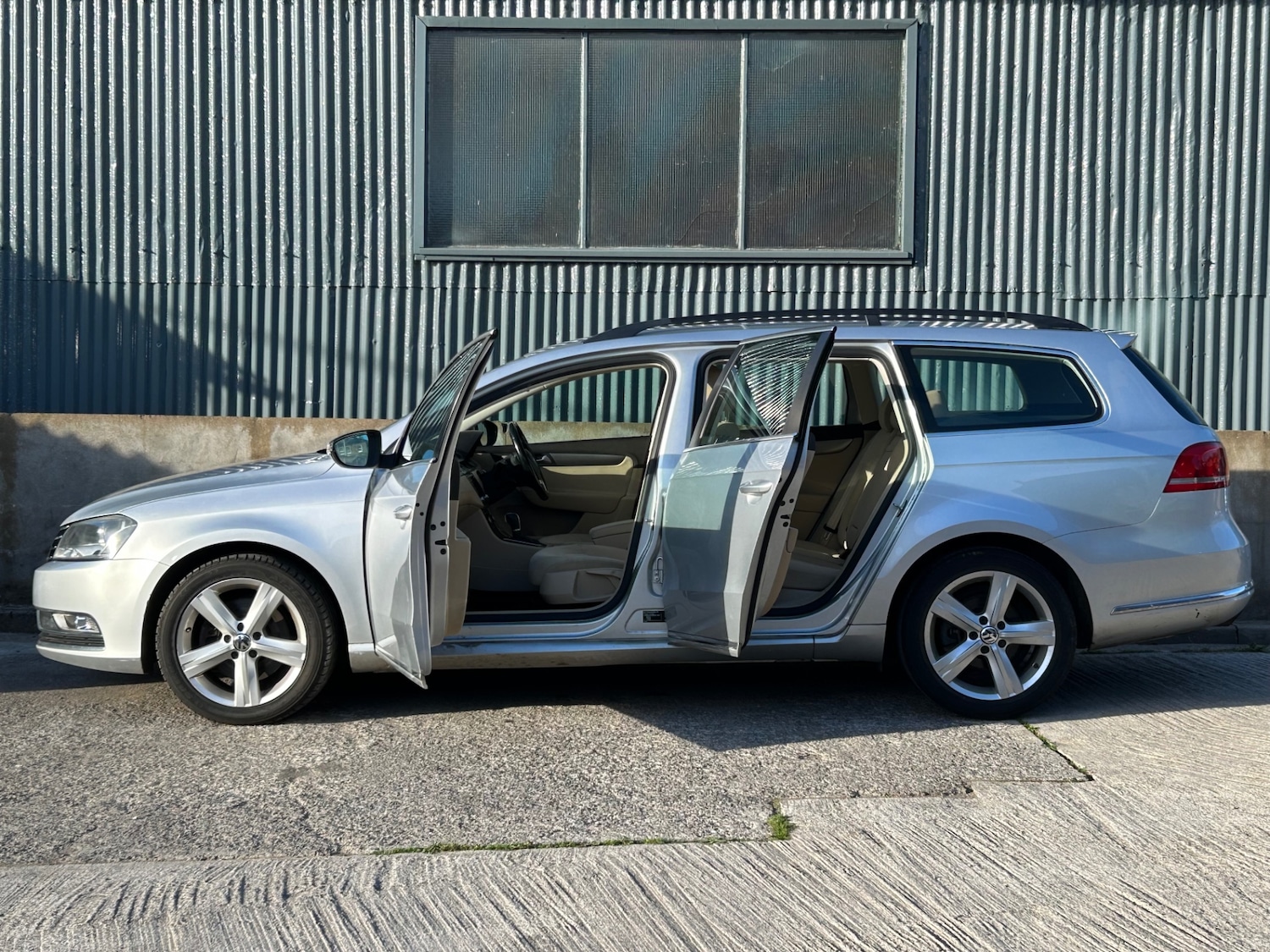 Used Volkswagen Passat 2011 for sale - 76205741: Photo 9