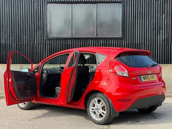 Used Ford Fiesta 2016 for sale - 78429387: Photo