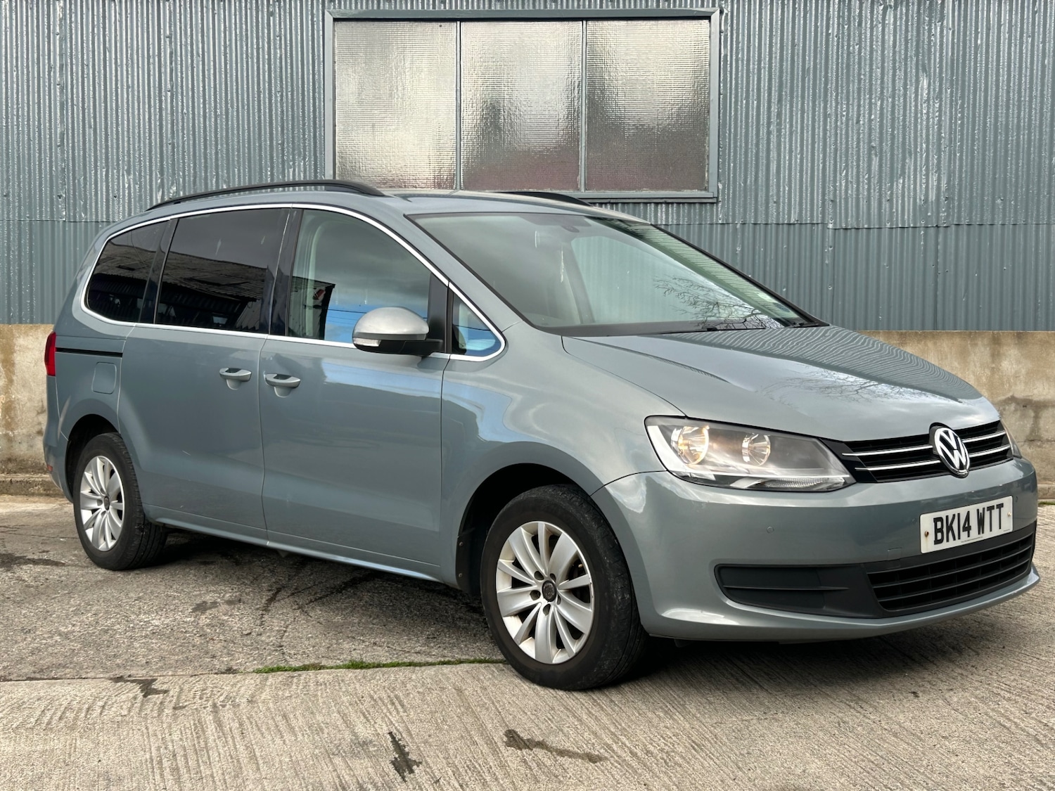 Used Volkswagen Sharan 2014 for sale - 76382805: Photo 1