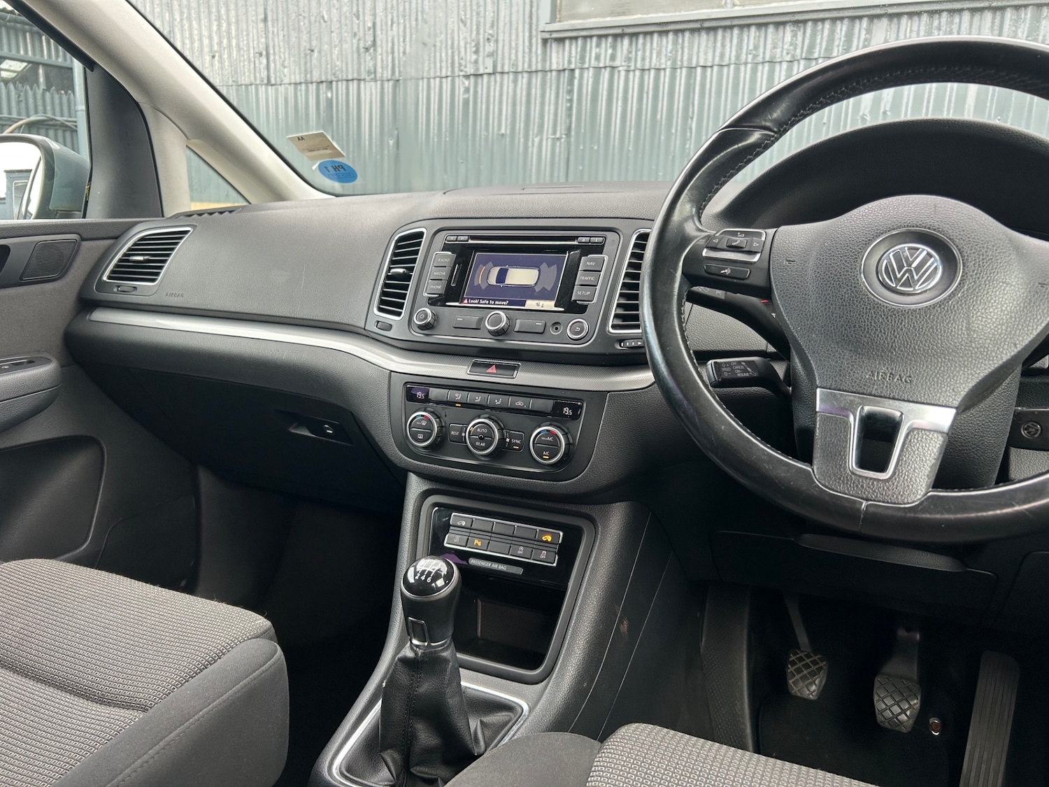 Used Volkswagen Sharan 2014 for sale - 76382805: Photo 22