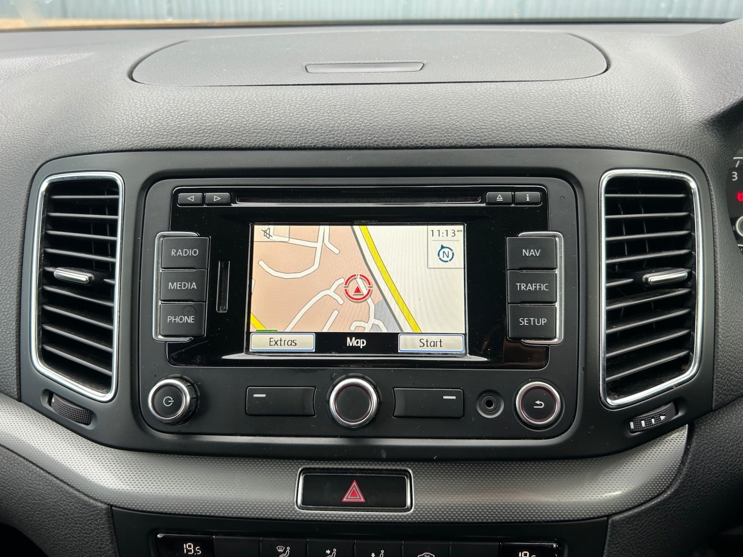 Used Volkswagen Sharan 2014 for sale - 76382805: Photo 25