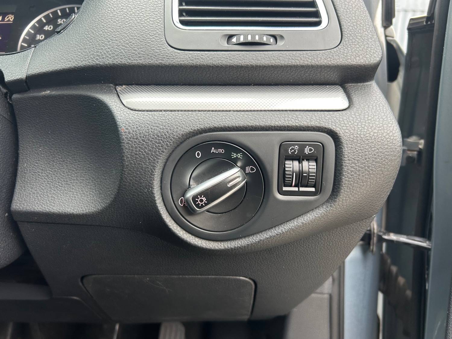 Used Volkswagen Sharan 2014 for sale - 76382805: Photo 32