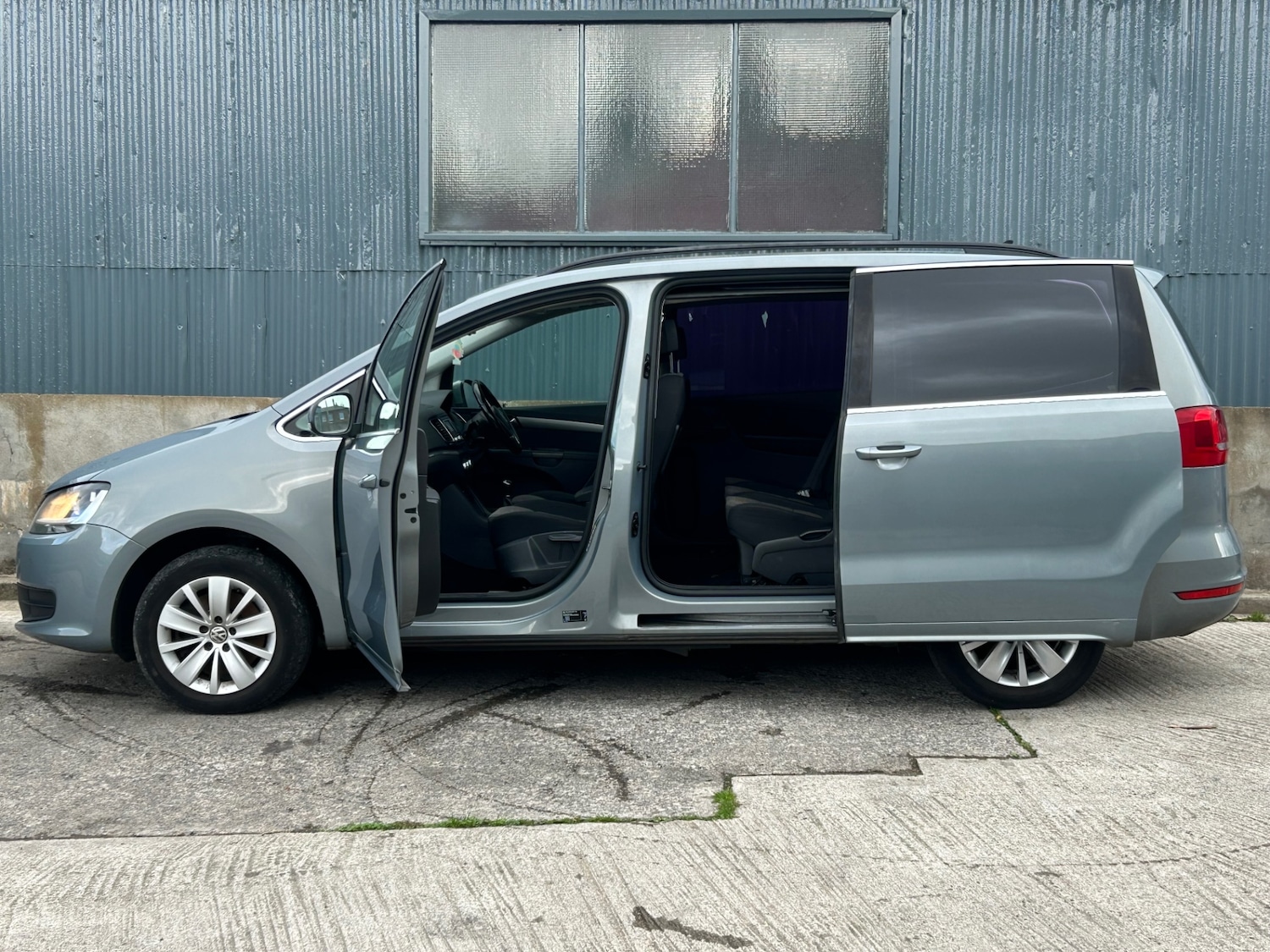 Used Volkswagen Sharan 2014 for sale - 76382805: Photo 9