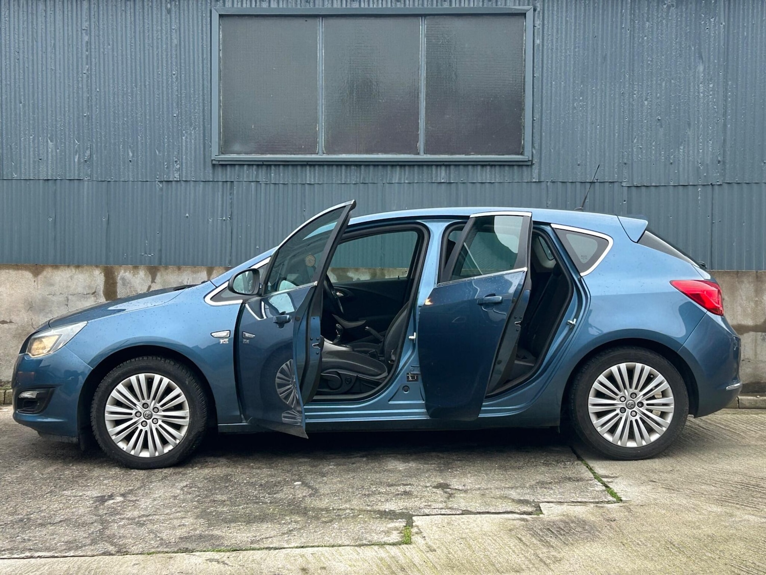 Used Vauxhall Astra 2014 for sale - 77330465: Photo 11