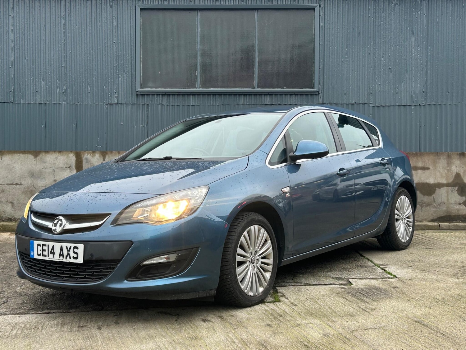 Used Vauxhall Astra 2014 for sale - 77330465: Photo 8