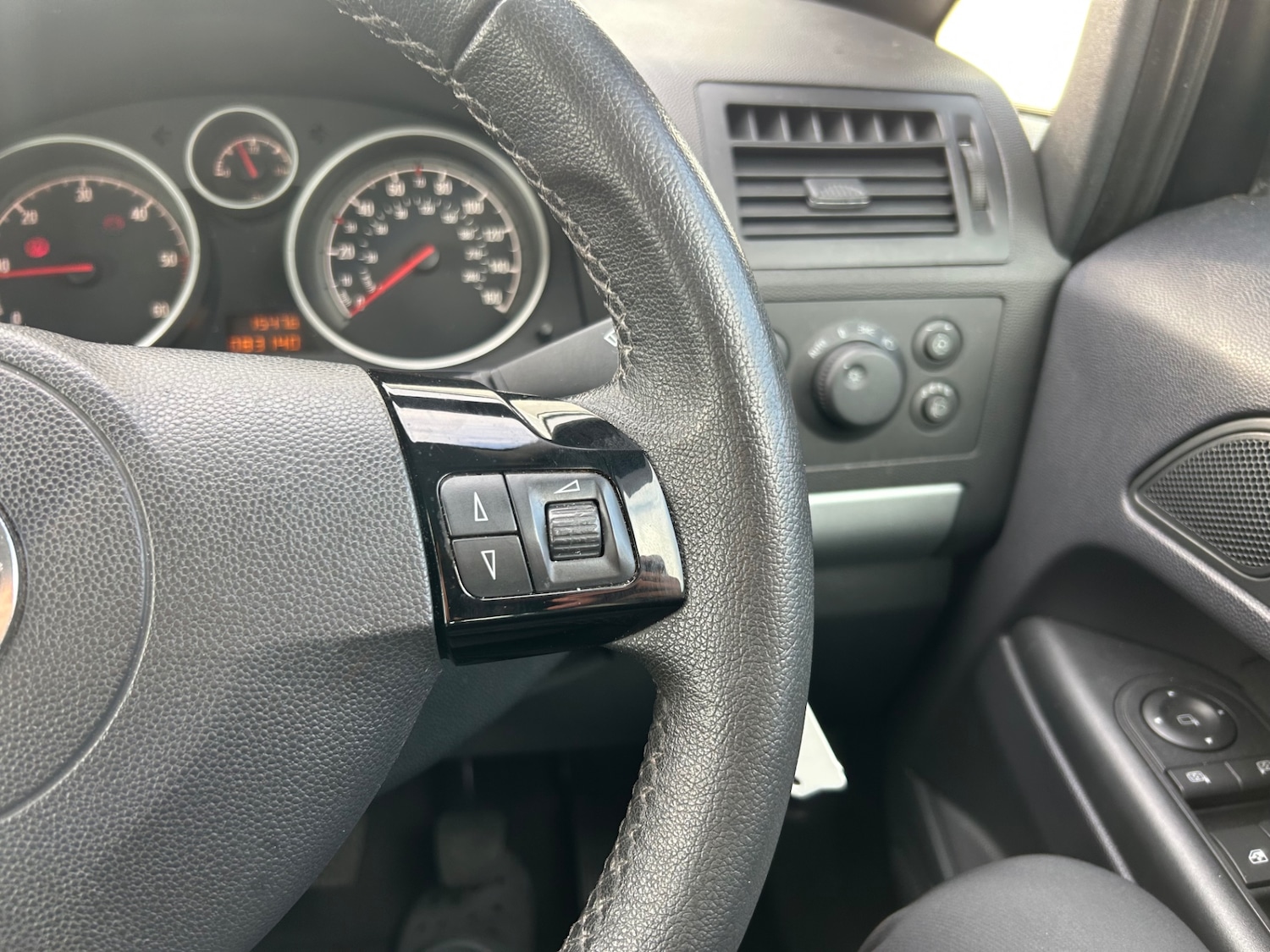 Used Vauxhall Zafira 2014 for sale - 76625378: Photo 20