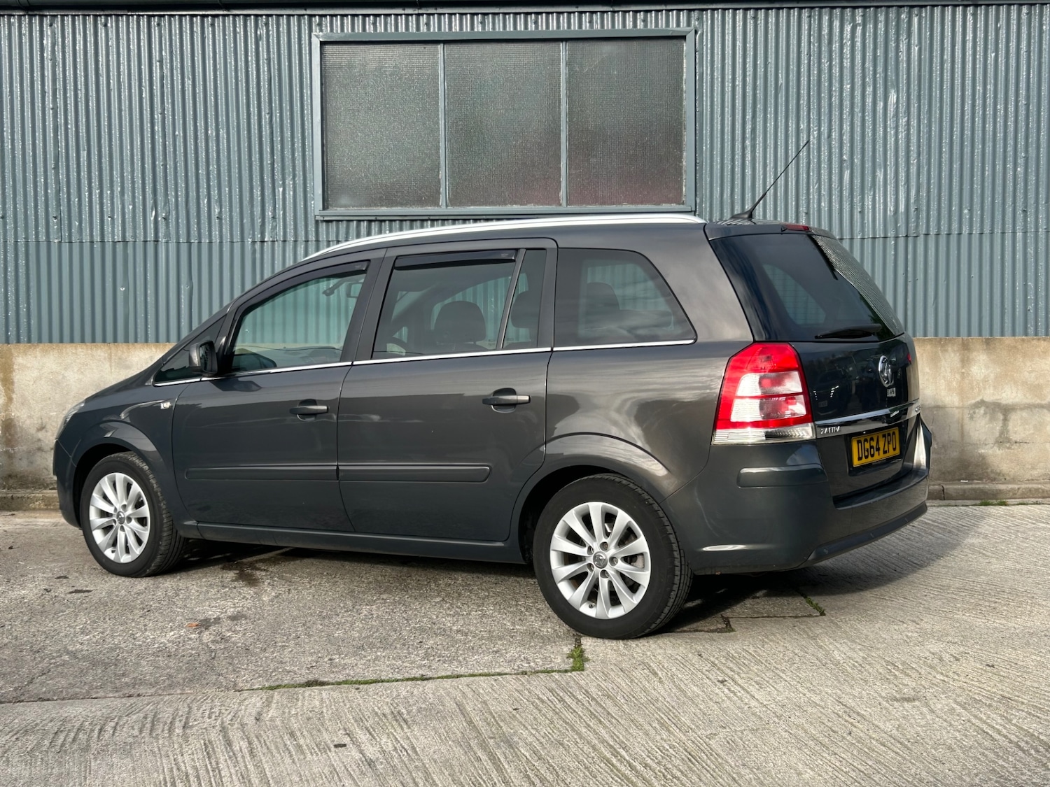 Used Vauxhall Zafira 2014 for sale - 76625378: Photo 26